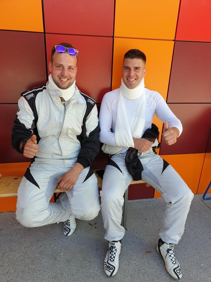 Kot prva sta avtomobil razbila in odstopila Rok Jerkič (desno) in Marko Stopar. | Foto: 