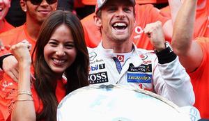 Button brez popolne VN, Alonso brez rekorda