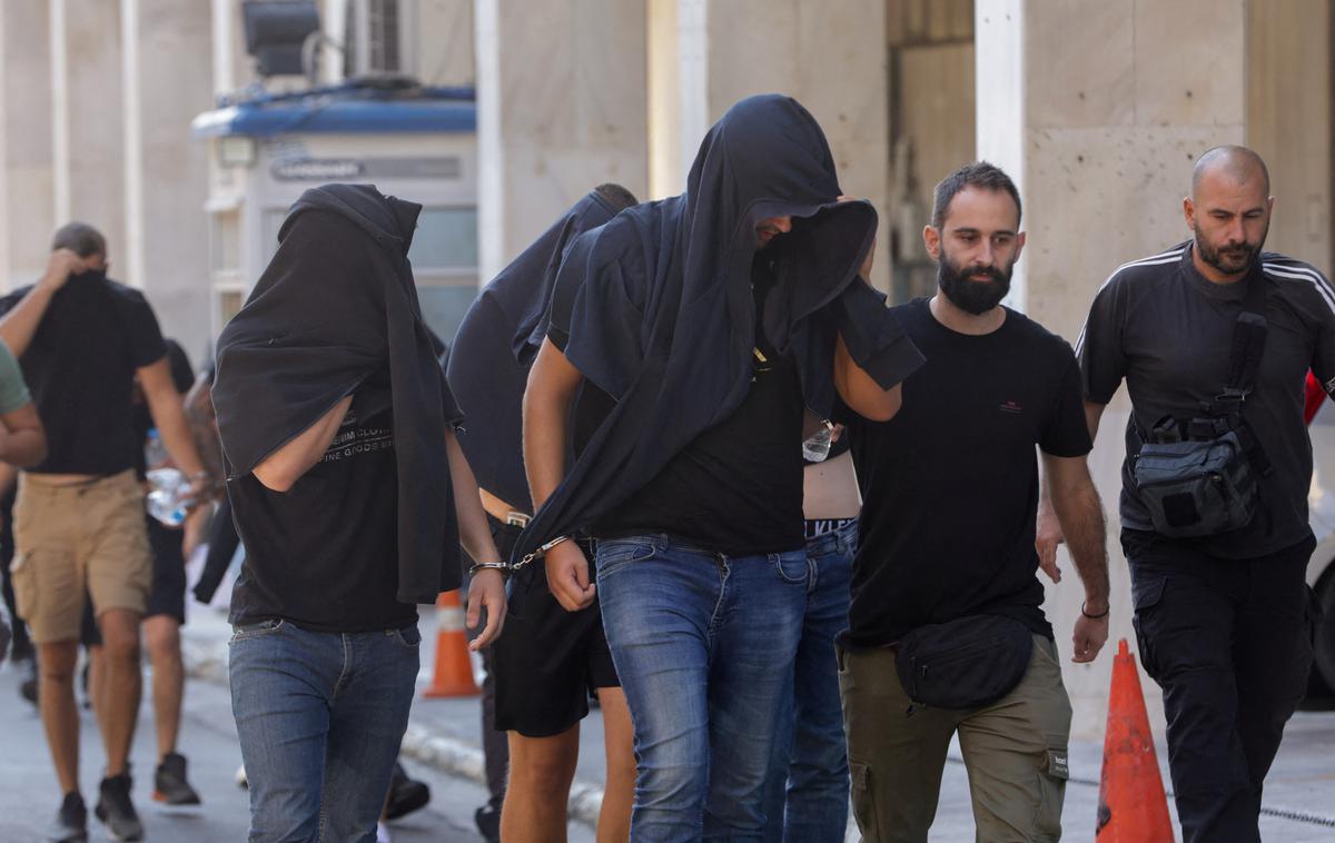 Atene, AEK, smrt navijača | Grško tožilstvo je vložilo tožbe še proti štiridesetim osebam zaradi smrti navijača. | Foto Reuters