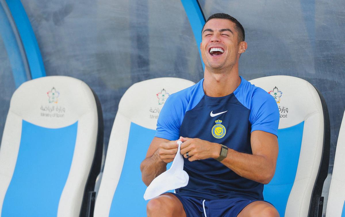 Cristiano Ronaldo | Cristiano Ronaldo želi po evropski osvojiti še azijsko ligo prvakov. Če bo hotel sodelovati v glavnem delu tekmovanja, pa bo moral danes nujno premagati tekmeca iz ZAE, ki ga vodi nekdanji trener Olimpije Marko Nikolić. | Foto Reuters