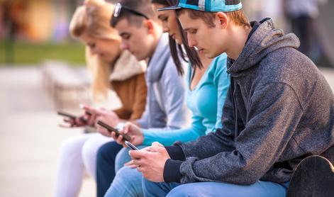 Na Hrvaškem razmišljajo o prepovedi mobilnih telefonov v šolah
