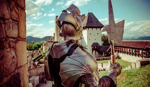 Grad, kjer lahko spoznate tudi prave viteze #video