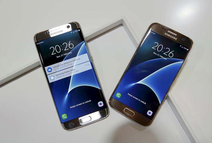 Samsung Galaxy S7 in S7 edge sta bila do prihoda Galaxy Note 7 letos najbolj prodajana Samsungova telefona. Na trgu sta zaostajala le za Applovima iPhone 6S in 6S Plus. | Foto: 