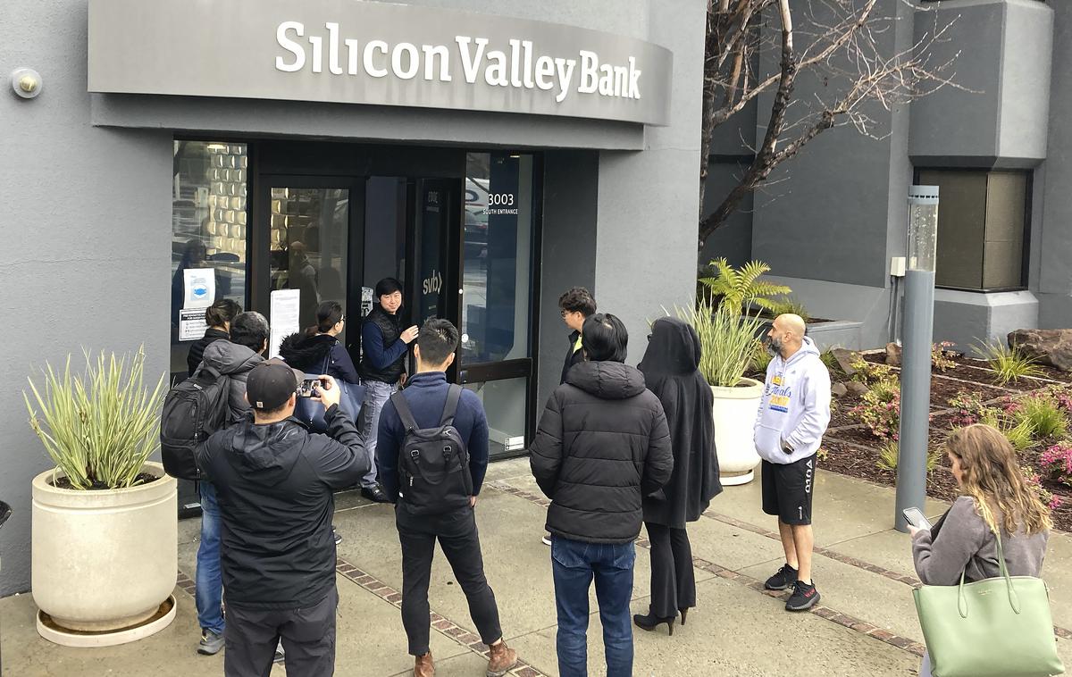 Silicon Valley Bank (SVB) | Silicon Valley Bank (SVB), ki je ena od največjih posojilodajalk zagonskih tehnoloških podjetij v ZDA, ima več kot milijardno luknjo. | Foto Guliverimage