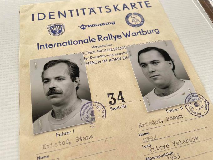 Nekdanji tekmovalni karton bratov Krištof z relija Wartburg v Nemčiji. | Foto: osebni arhiv/Lana Kokl