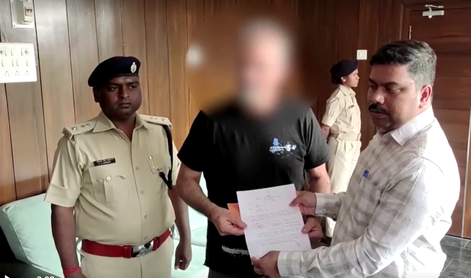 Indijske oblasti po množičnem posilstvu blogerke: Dodelili smo jima visoko odškodnino #video