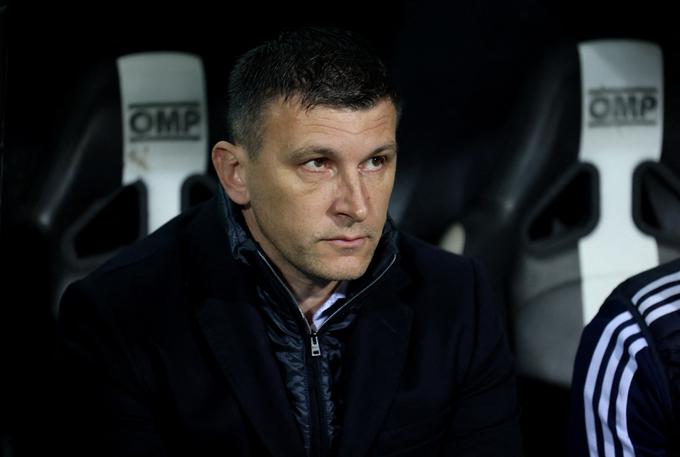 Trener zagrebškega Dinama je Sergej Jakirović, ki je pred leti vodil NK Maribor. Po hudem porazu v Grčiji se je nanj vsul plaz kritik navijačev hrvaškega prvaka. | Foto: Reuters