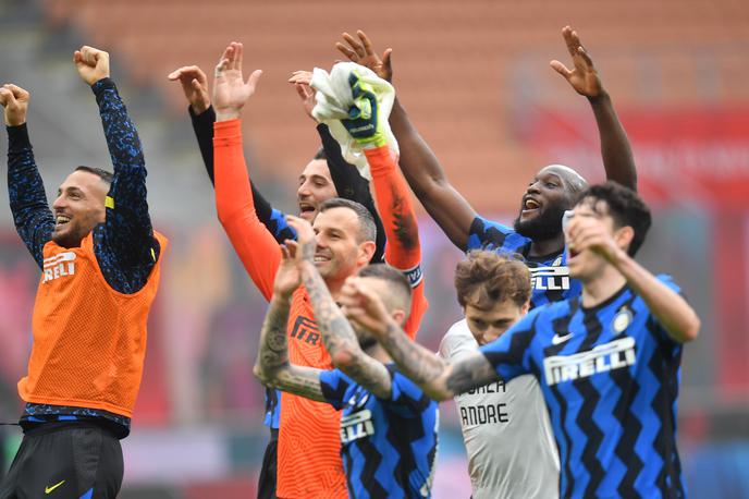 Samir Handanović | Inter Samirja Handanovića si je po remiju Sassuola in Atalante že zagotovil naslov italijanskega prvaka. | Foto Reuters
