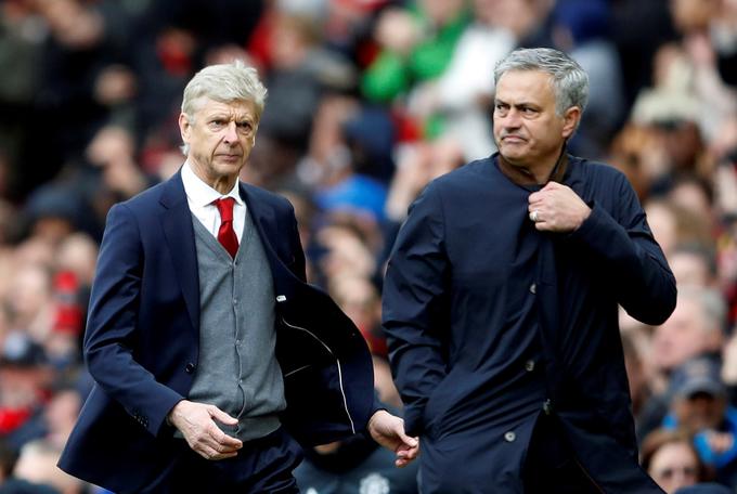 Arsene Wenger in Jose Mourinho, tako kot sta to počela v času, ko sta bila še oba ob igrišču, spet zabavata nogometni svet.   | Foto: Reuters