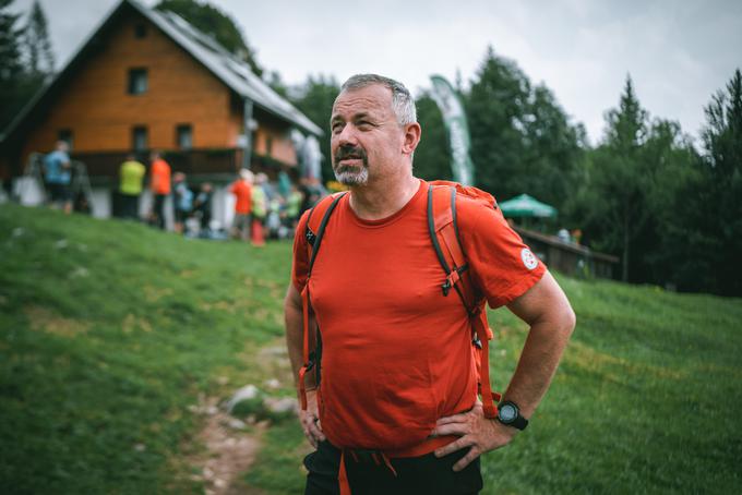 Interna pravila nalagajo, da mora vsak gorski reševalec v obdobju treh let obnoviti licenco iz tehnik reševanja in prve pomoči. | Foto: Jan Lukanović