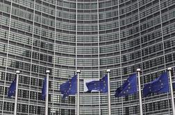 Bruselj bo predlagal evropski okvir za reševanje bančnih kriz