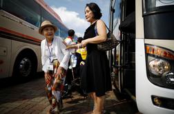 89 Južnokorejcev se je srečalo s sorodniki iz Severne Koreje