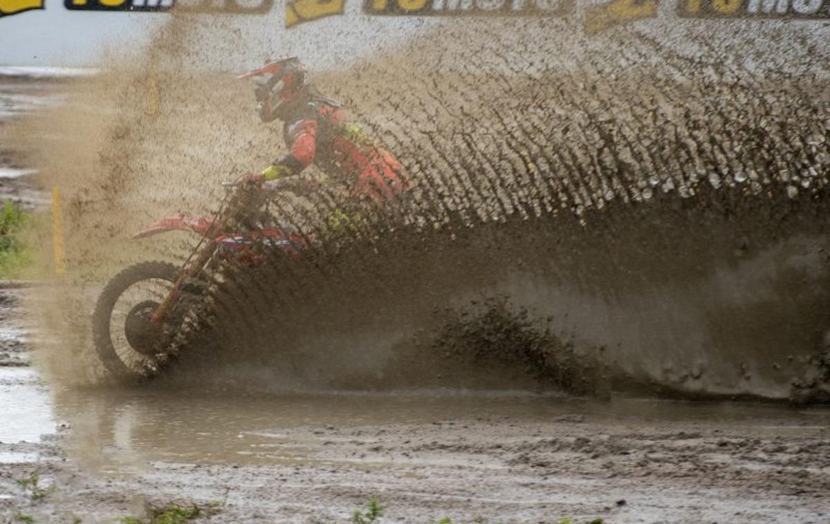 Tim Gajser Honda Finska | Bil je deževen in blaten dan na Finskem. | Foto Honda Racing/ShotbyBavo