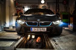 Staro BMW delavnico v Ljubljani prebudil futuristični i8 (foto)