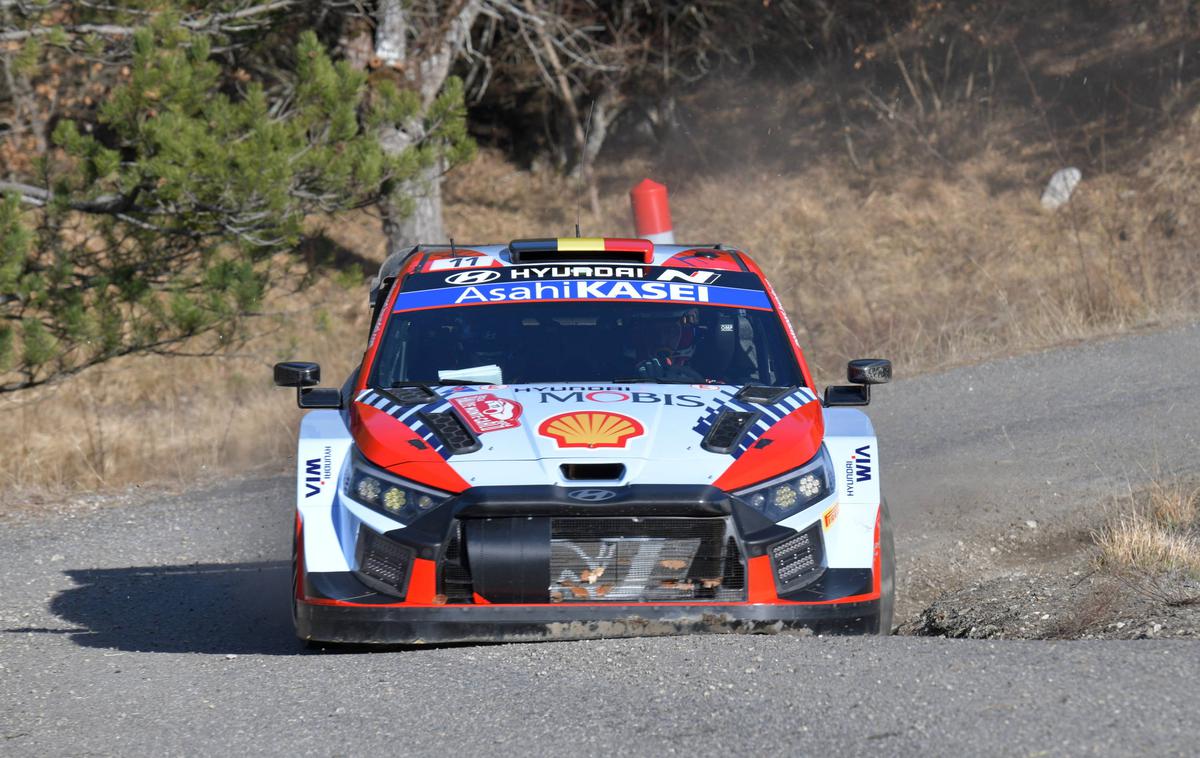 Thierry Neuville/Martijn Wydaeghe | Thierry Neuville in sovoznik Martijn Wydaeghe sta osvojila prvi reli sezone. | Foto Guliverimage
