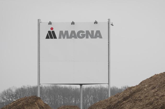 Magna Steyr v Hočah | Na seznamu za odpuščanje naj bi se znašli predvsem začasni delavci. | Foto Matjaž Vertuš