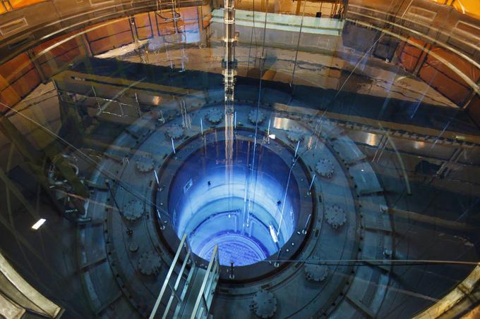 Zaradi določenih strukturnih pomanjkljivosti, ki je povzročila napačno interpretacijo stanja v reaktorskem bloku, so odgovorni menili, da je reaktorju celo preveč hladno, in sprožili dodatne postopke izpuščanja hladilne tekočine. | Foto: Reuters