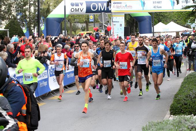 Šestega Istrskega maratona se je udeležilo okrog pet tisoč tekačev. | Foto: Tomaž Primožič/FPA