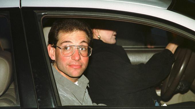 Ko so ga leta 2000 izpustili iz zapora, Mitnick še tri leta ni smel uporabljati osebnega računalnika ali interneta, nato pa je postal svetovalec za računalniško varnost. | Foto: Getty Images