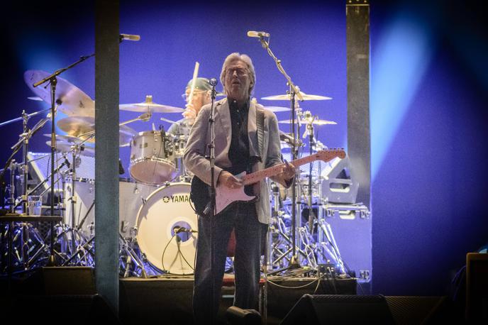 Eric Clapton | Clapton naj bi kitaro prejel od člana Beatlov Georgea Harrisona, potem ko je skupina Cream leta 1966 izdala album Fresh Cream. Mnogi trdijo, da je bila Claptonovo glavno glasbilo za razvoj t. i. ženskega tona, ki je postal prepoznaven zvok v zgodovini rocka, so pojasnili v avkcijski hiši. | Foto Guliverimage