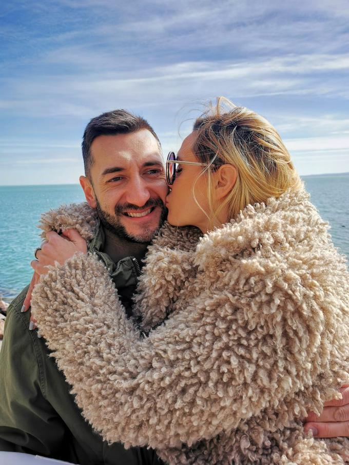 Dragan in Aida Gajić se po štirih letih vračata v Francijo. | Foto: osebni arhiv/Lana Kokl