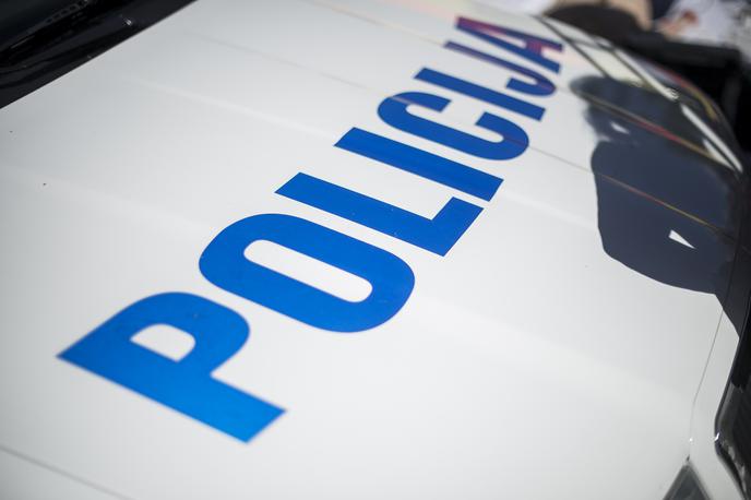 slovenska policija | Pri osumljenih so policisti v preteklih dneh izvedli hišne preiskave in zasegli predmete, povezane s kaznivimi dejanji. | Foto Siol.net