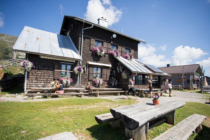 Dom na Kofcah ste leta 2019 že izbrali za naj planinsko kočo. | Foto: Urban Urbanc/Sportida