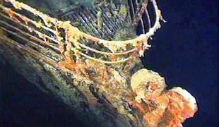 Na krovu izginule podmornice tudi britanski znanstvenik #video