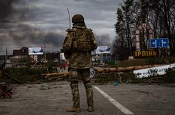 Nov vojni zločin Rusov? Od blizu ustrelili ukrajinska ujetnika.