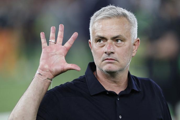 Jose Mourinho | Jose Mourinho je osvojil ligo prvakov, evropsko ligo in tudi konferenčno ligo. | Foto Reuters