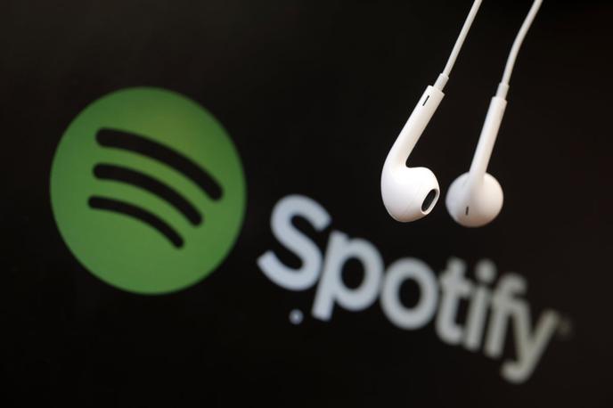 Spotify | Od začetka leta 2024 bo Spotify pred izplačilom avtorskih nadomestil zahteval najmanj tisoč pretočnih predvajanj v 12 mesecih. | Foto Reuters