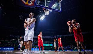 Srbski košarkar zaradi udarca na prvenstvu izgubil ledvico