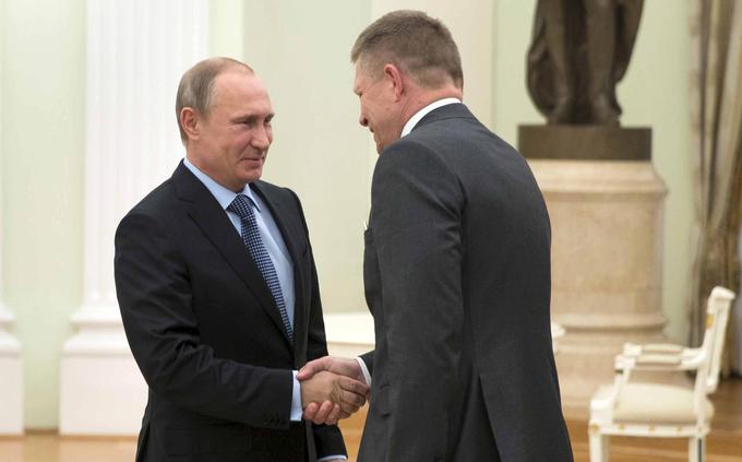 Je Robert Fico hvalil Putina samo zato, da bi na volitvah dobil glasove proruskih slovaških volivcev? | Foto: Reuters