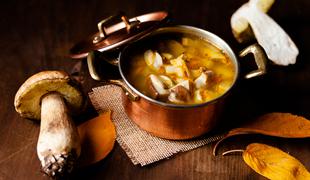 Recept: juha z jurčki in krompirjem