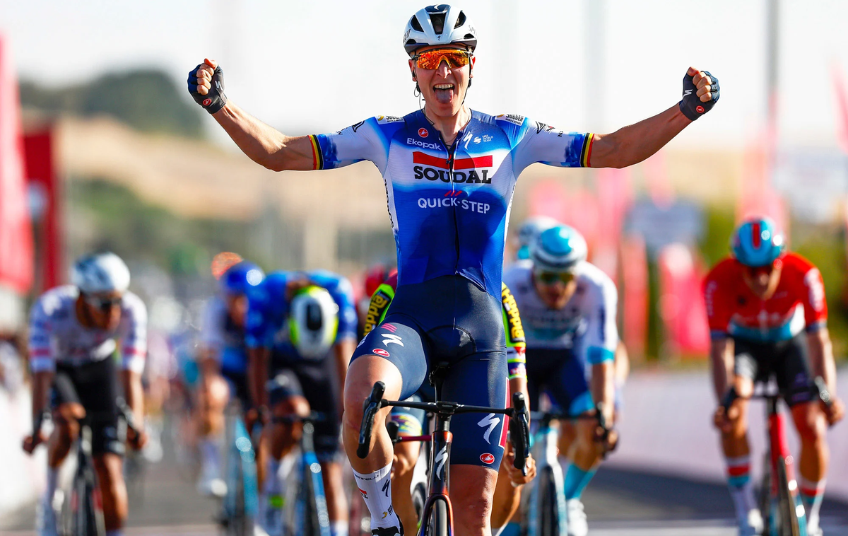 Tim Merlier 1. etapa UAE | Belgijec Tim Merlier (Soudal-Quick Step) je bil najhitrejši v prvi etapi dirke svetovne serije po Združenih arabskih emiratih. | Foto UAE Tour