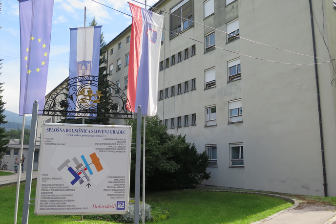 Bolnišnica Slovenj Gradec | Epidemiološka poizvedovanja potekajo, bolnišnica pa vse poziva k spoštovanju navodil. | Foto STA