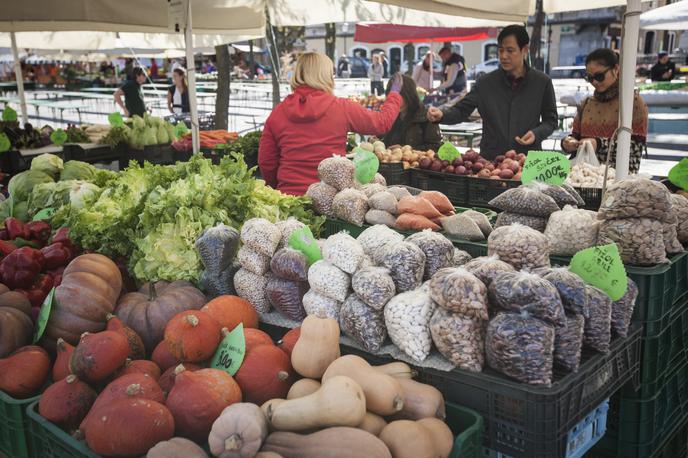tržna zelenjava, prodaja | Kmetijsko ministrstvo je pol leta zbiralo podatke o cenah, količinah in poreklu kmetijskih in živilskih proizvodov. | Foto Bojan Puhek