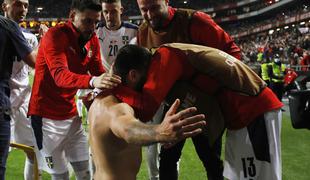 Srbi jokali in peli od sreče, Ronaldo kar ne more pozabiti na Beograd #video