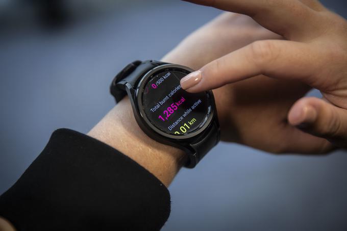 Samsung Galaxy Watch6 Classic je ena od prvih ur z operacijskim sistemom Wear OS 4. | Foto: Bojan Puhek