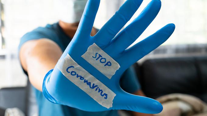 Večina klubov se je zaradi pandemije koronavirusa znašla v resnih težavah. | Foto: Getty Images
