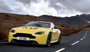 Aston martin V12 vantage S – 330 kilometrov na uro za naziv najhitrejšega 