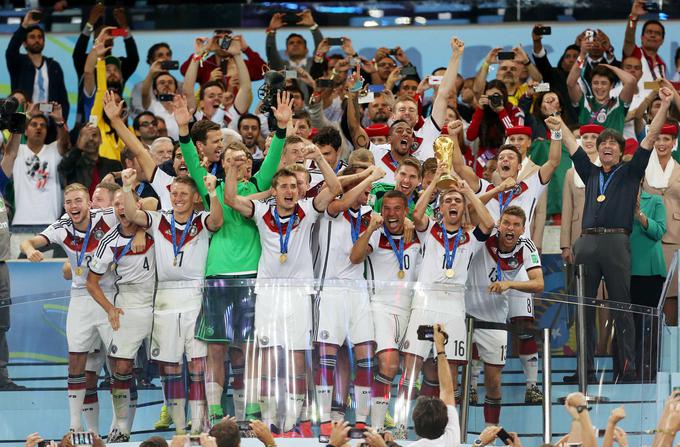 Nemci so se pred štirimi leti v Braziliji veselili četrtega naslova svetovnega prvaka. | Foto: Reuters