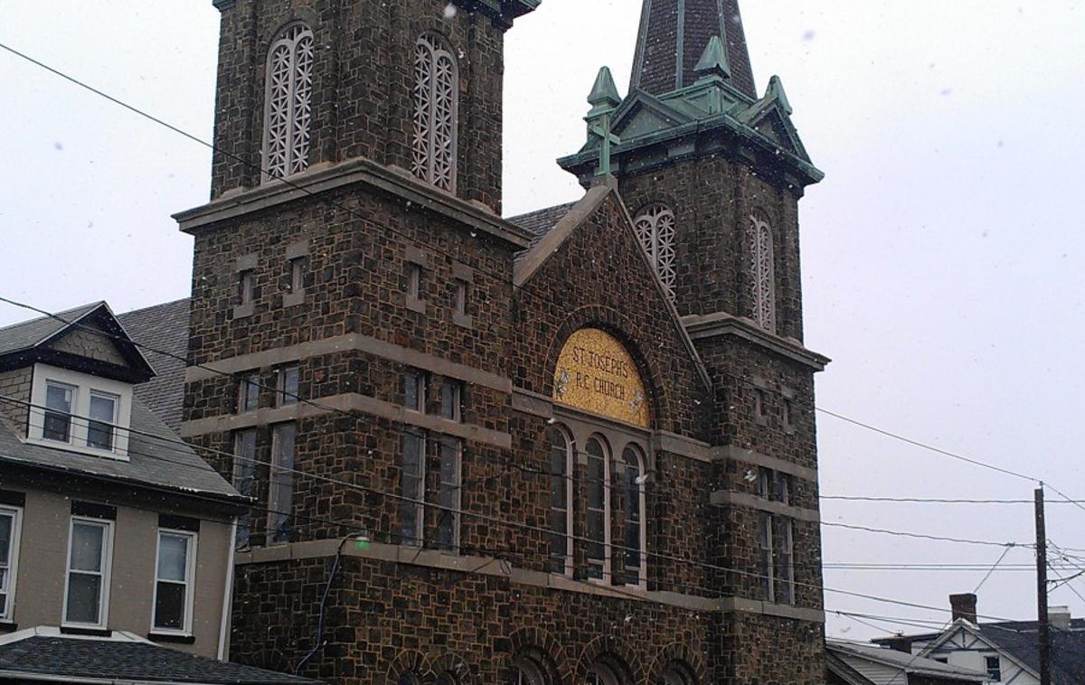 Cerkev st. Joseph | Škofiji je začelo primanjkovati denarja za sprotno vzdrževanje cerkve in slovenska skupnost v Bethlehemu se je odločila za odkup poslopja. | Foto STA