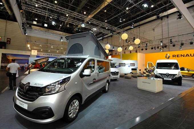 Novi active iz Novega mesta je svoje mesto dobil na uradnem razstavišču dobavitelja baznih vozil Renaulta. | Foto: Jure Gregorčič