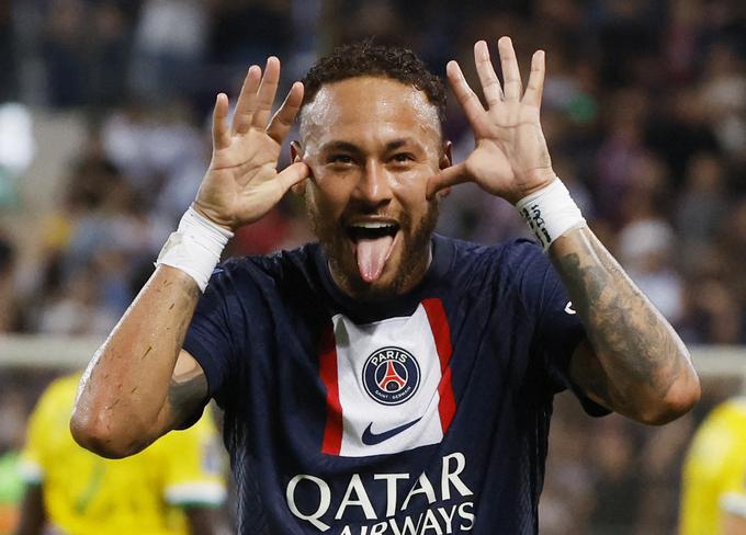 Neymar ima v Parizu bajno plačo. | Foto: Reuters