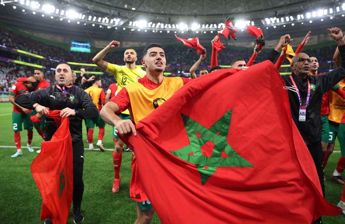 Nogometaši Maroka na SP 2022 v Katarju pišejo zgodovino. Postali so prva afriška kot tudi arabska država, ki se je prebila med najboljše štiri na svetu. | Foto: Reuters