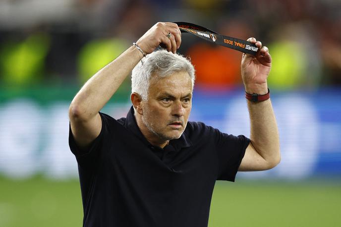 Jose Mourinho | Jose Mourinho bo moral izpustiti uvodni tekmi italijanskega prvenstva. | Foto Reuters