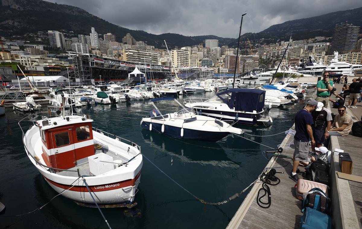 Monte Carlo | Ta konec tedna bodo dirkali mimo monaške marine. Oblaki bodo grozili z dežjem. | Foto Reuters