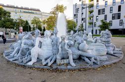 Na Dunaju postavili "najgršo fontano vseh časov" #foto