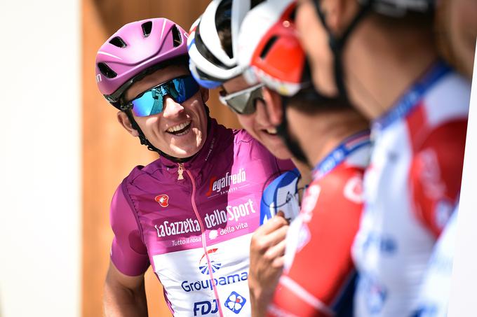 Francoz Arnaud Demare brani ciklamno majico najboljšega šprinterja na Giru. | Foto: Giro/LaPresse